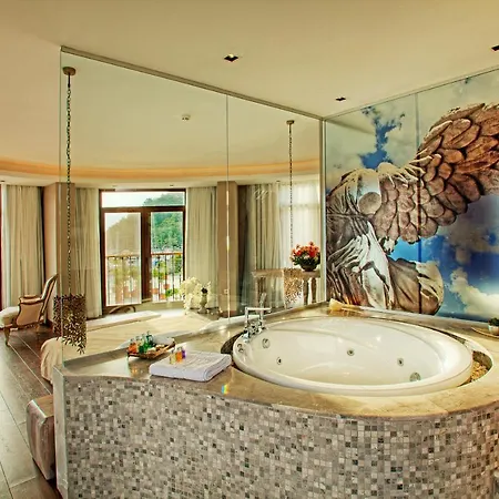 Marti Hemithea * Orhaniye