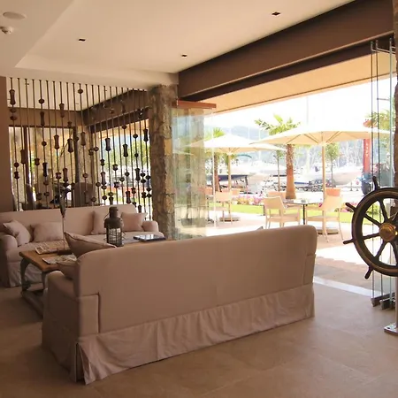 ホテル Marti Hemithea