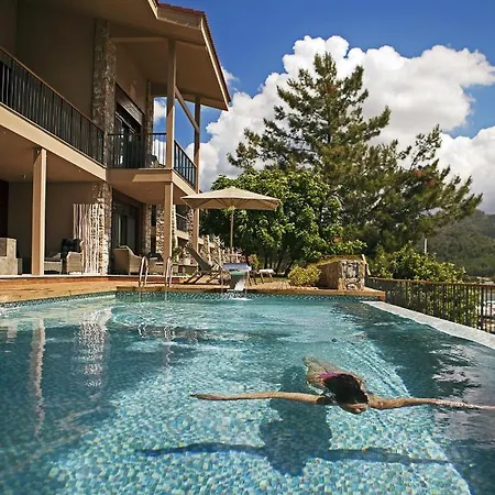 Marti Hemithea ホテル *