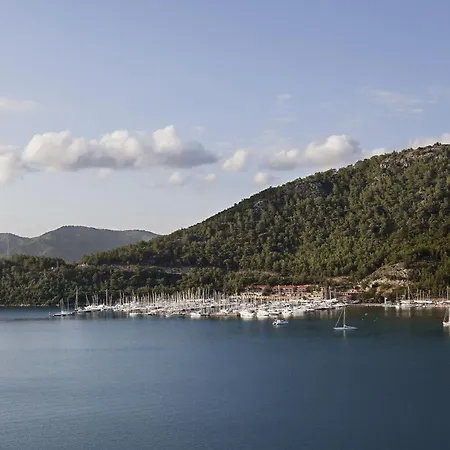 ホテル Marti Hemithea