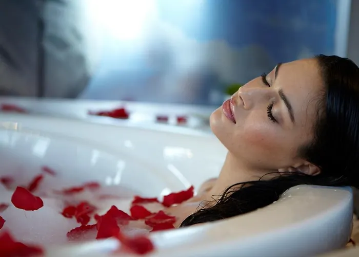 Marti Hemithea מלון